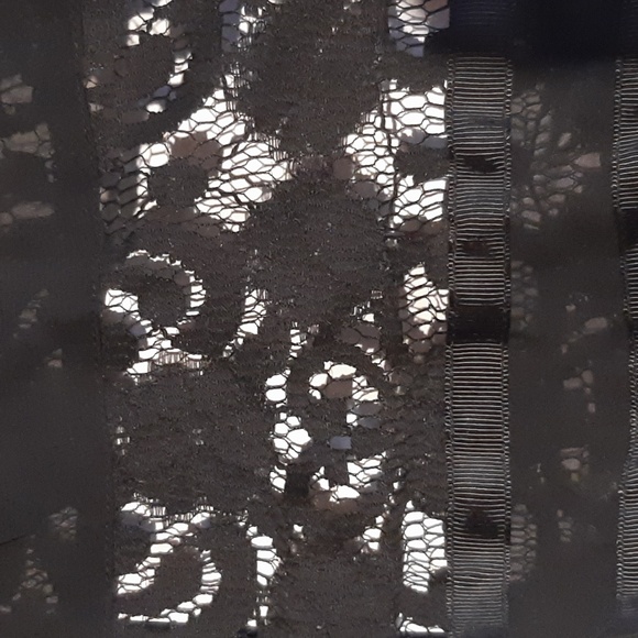 Loft Black Lace Tank Top Size womens Large - Picture 3 of 4